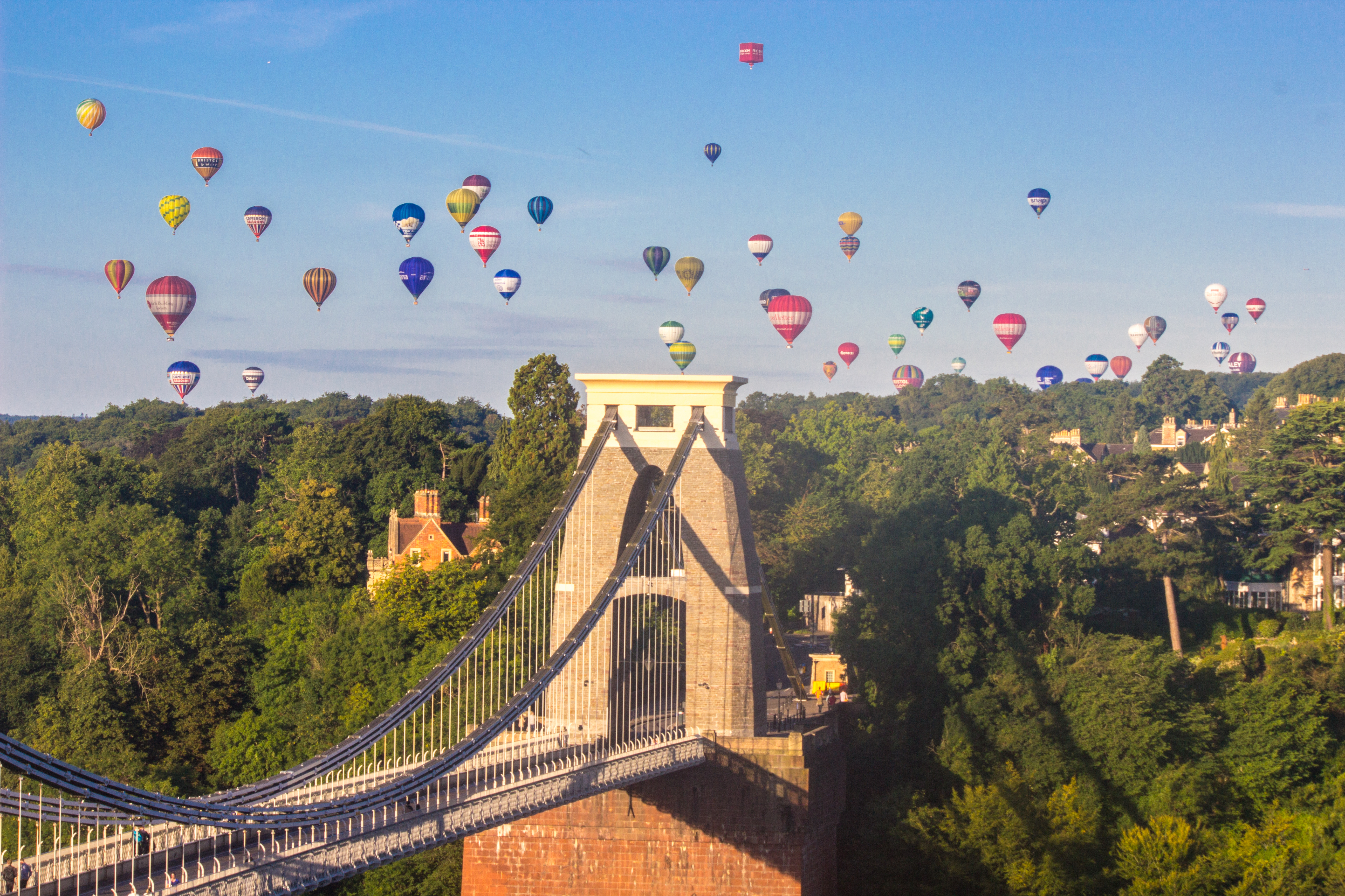 5359_Suspension Bridge and balloons