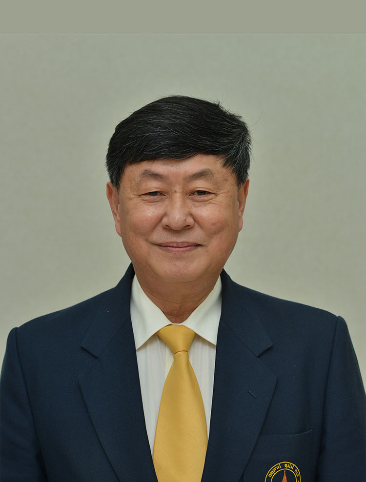 Prof. Banchong 2